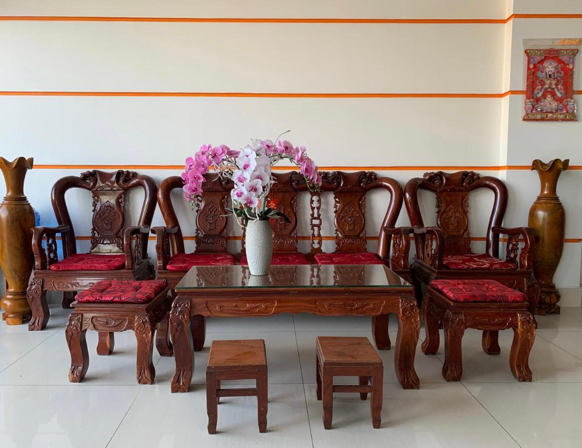 Ngoc May Guesthouse Chau Doc Exterior photo