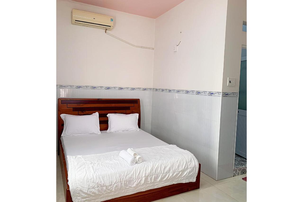 Ngoc May Guesthouse Chau Doc Exterior photo