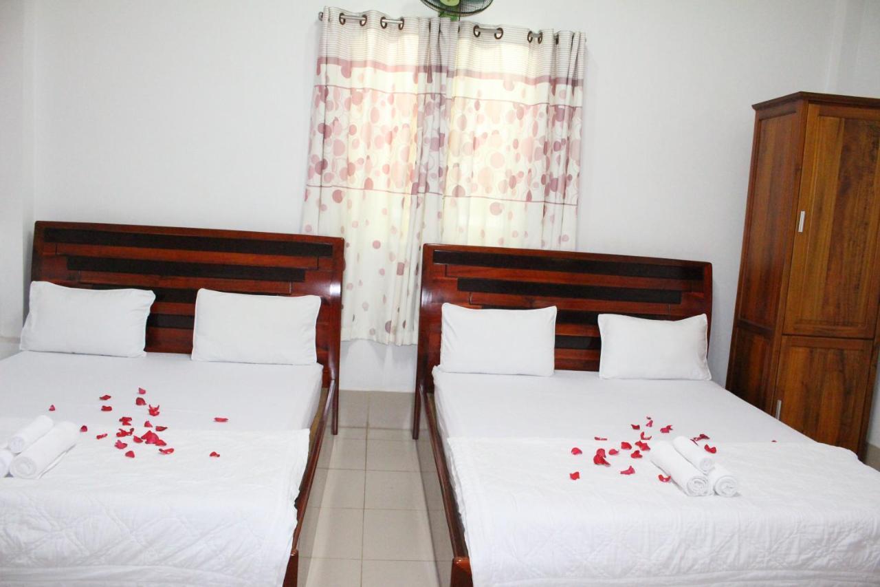 Ngoc May Guesthouse Chau Doc Exterior photo